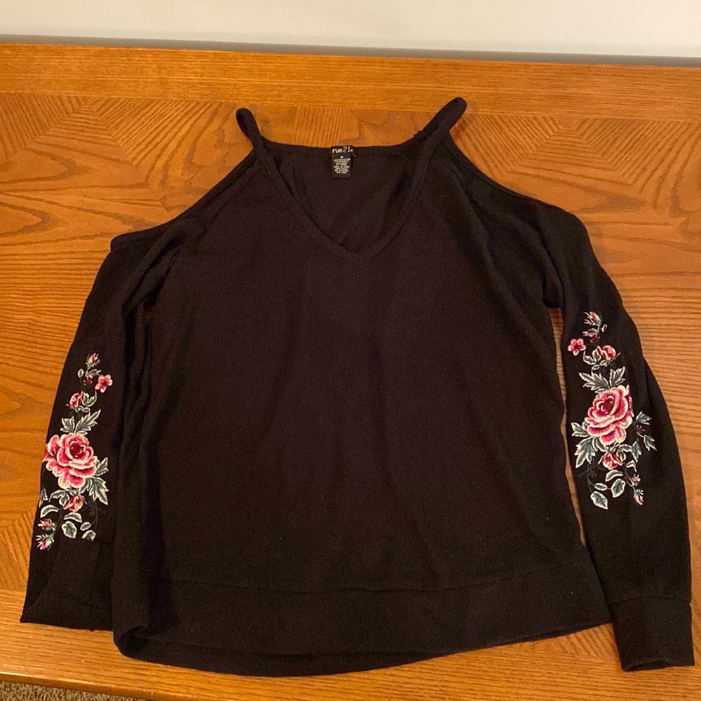 Black floral top